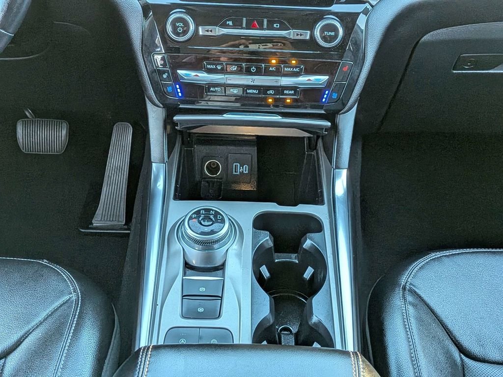 Used 2022 Gray Ford Limited image 20
