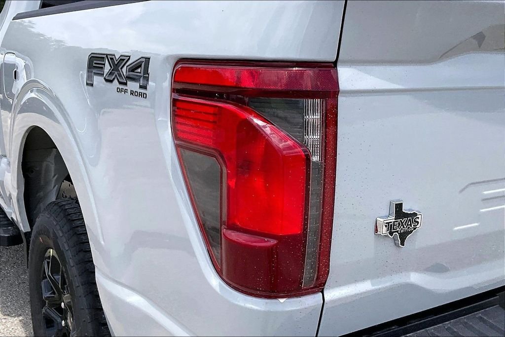 New 2026 Avalanche Ford XLT image 14