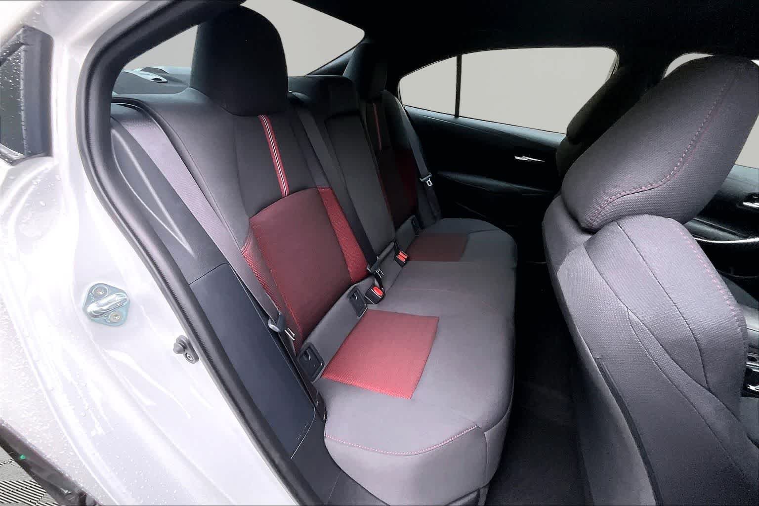 Used 2024 Ice Cap Toyota SE image 19