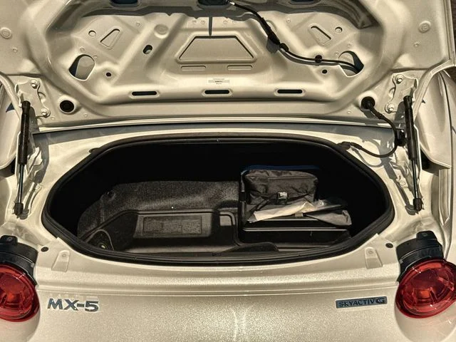 Used 2022 White Mazda Grand Touring image 22