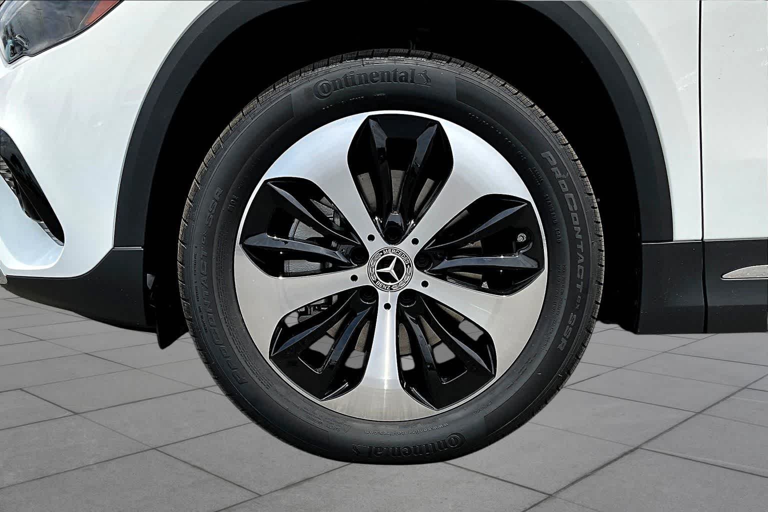 New 2026 Polar White Mercedes-Benz GLA 250 image 20