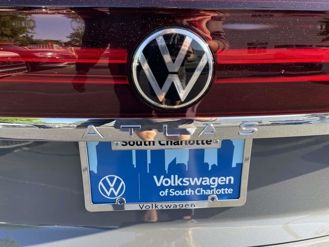 New 2026 Gray Volkswagen 2.0T SE w/Technology image 7