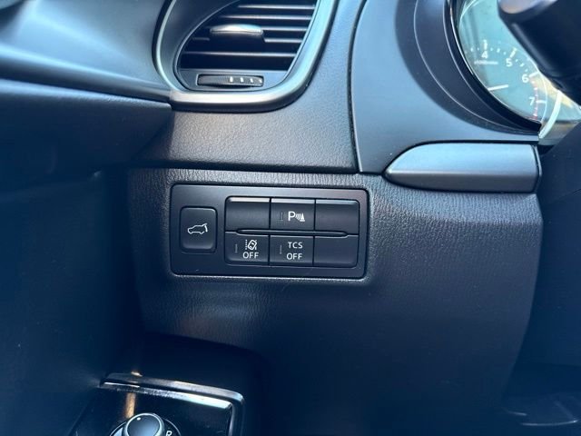 Used 2018 Red Mazda Touring image 18