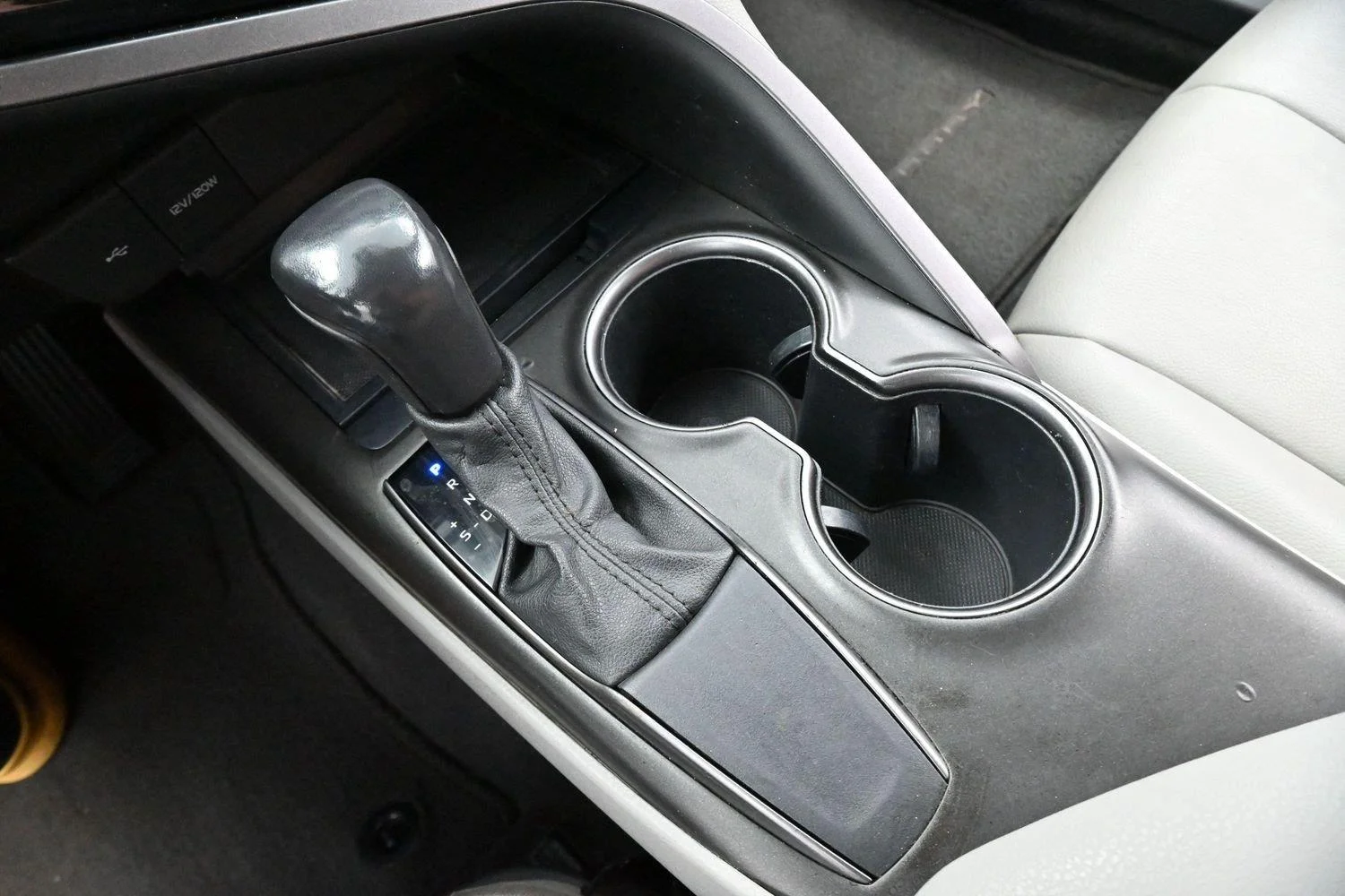 Used 2021 Blueprint Toyota SE image 24