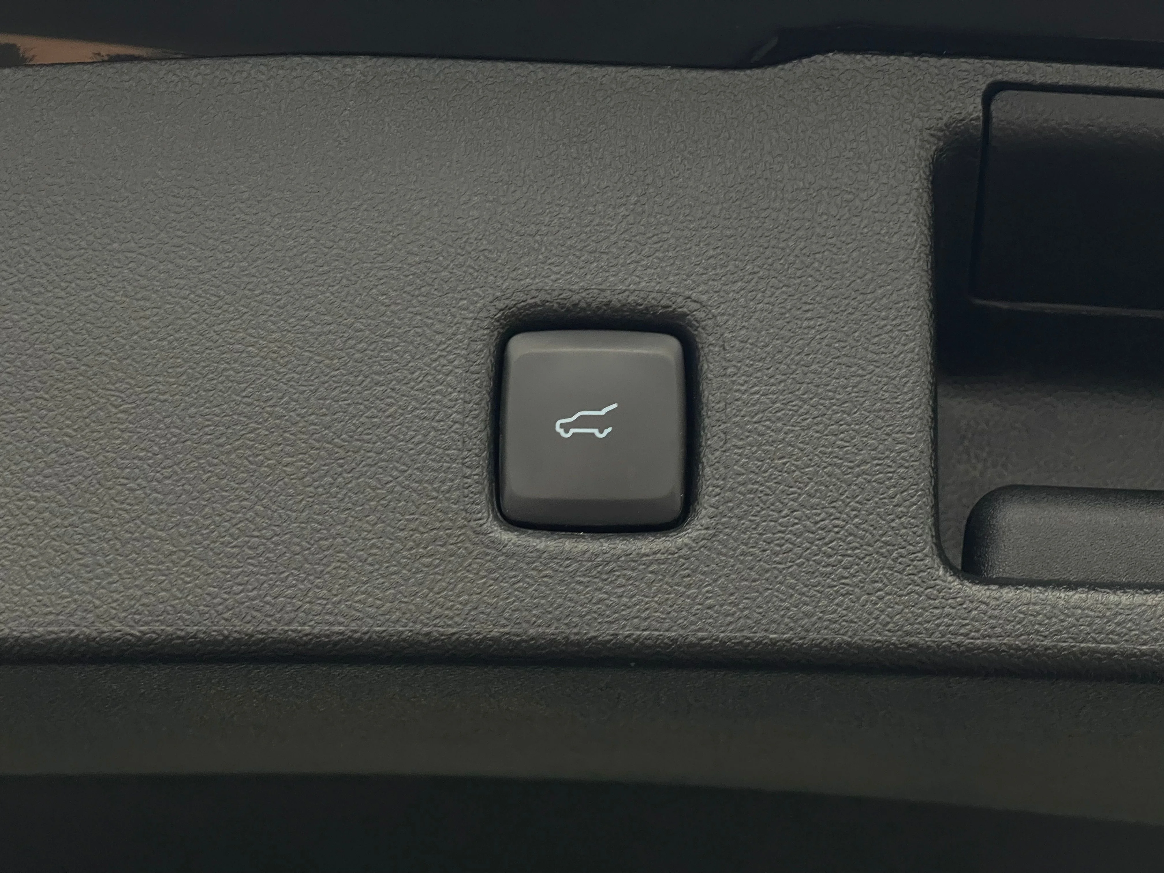 Used 2024 Black Metallic Ford ST-Line image 10