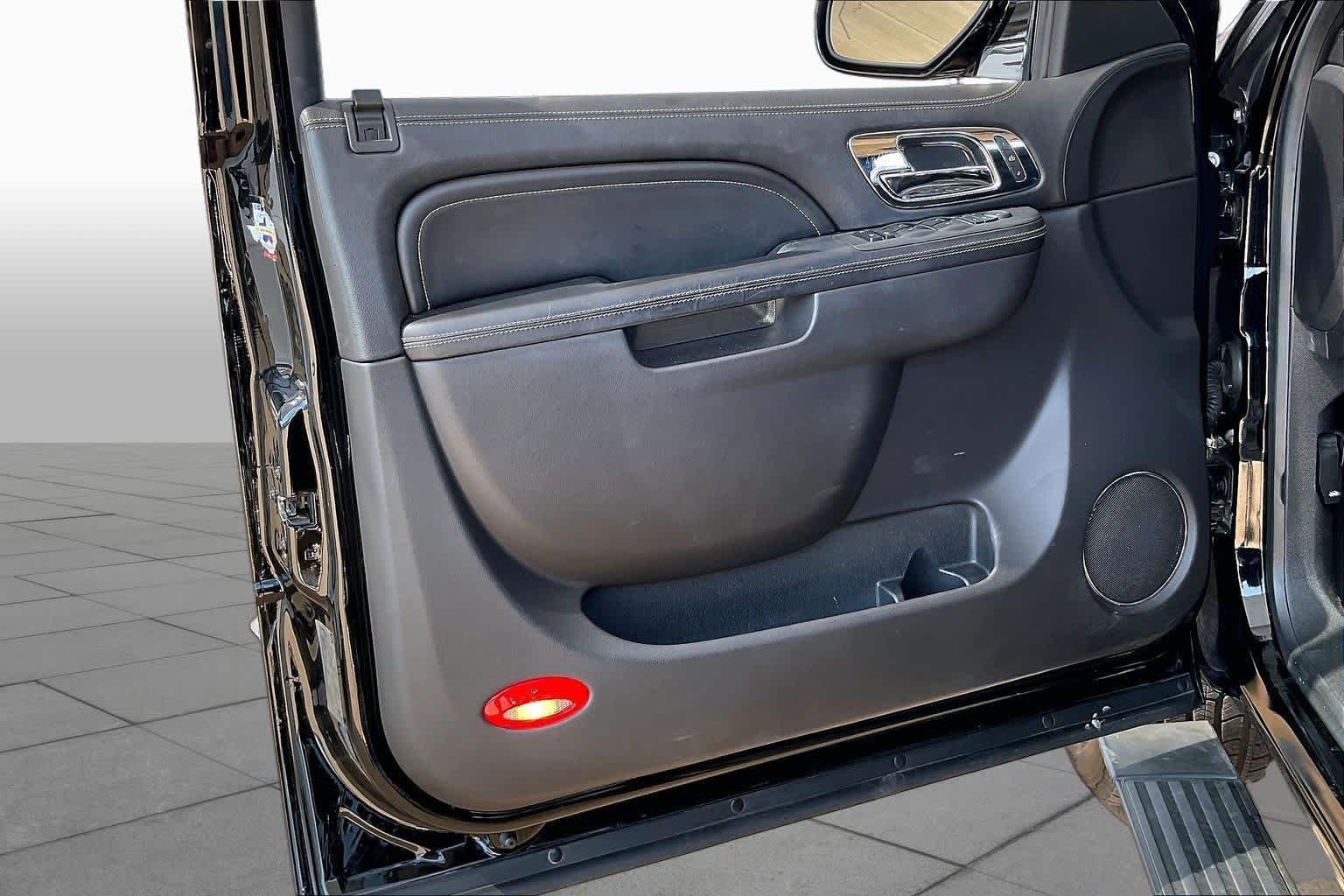 Used 2013 Black Raven Cadillac Platinum Edition image 20
