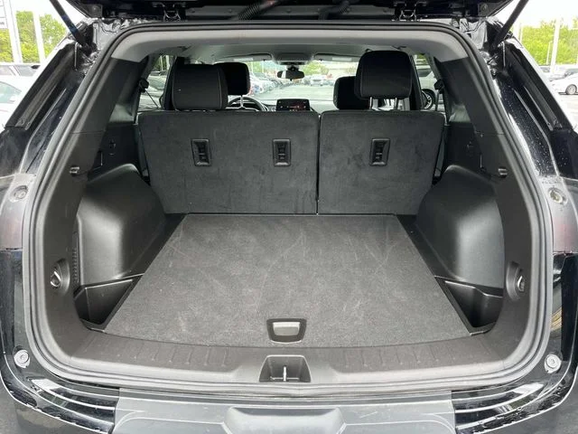 Used 2025 Black Chevrolet LT image 18