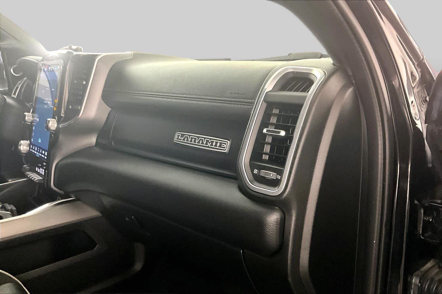 Used 2022 Diamond Black Crystal Pearlcoat Ram Laramie image 17