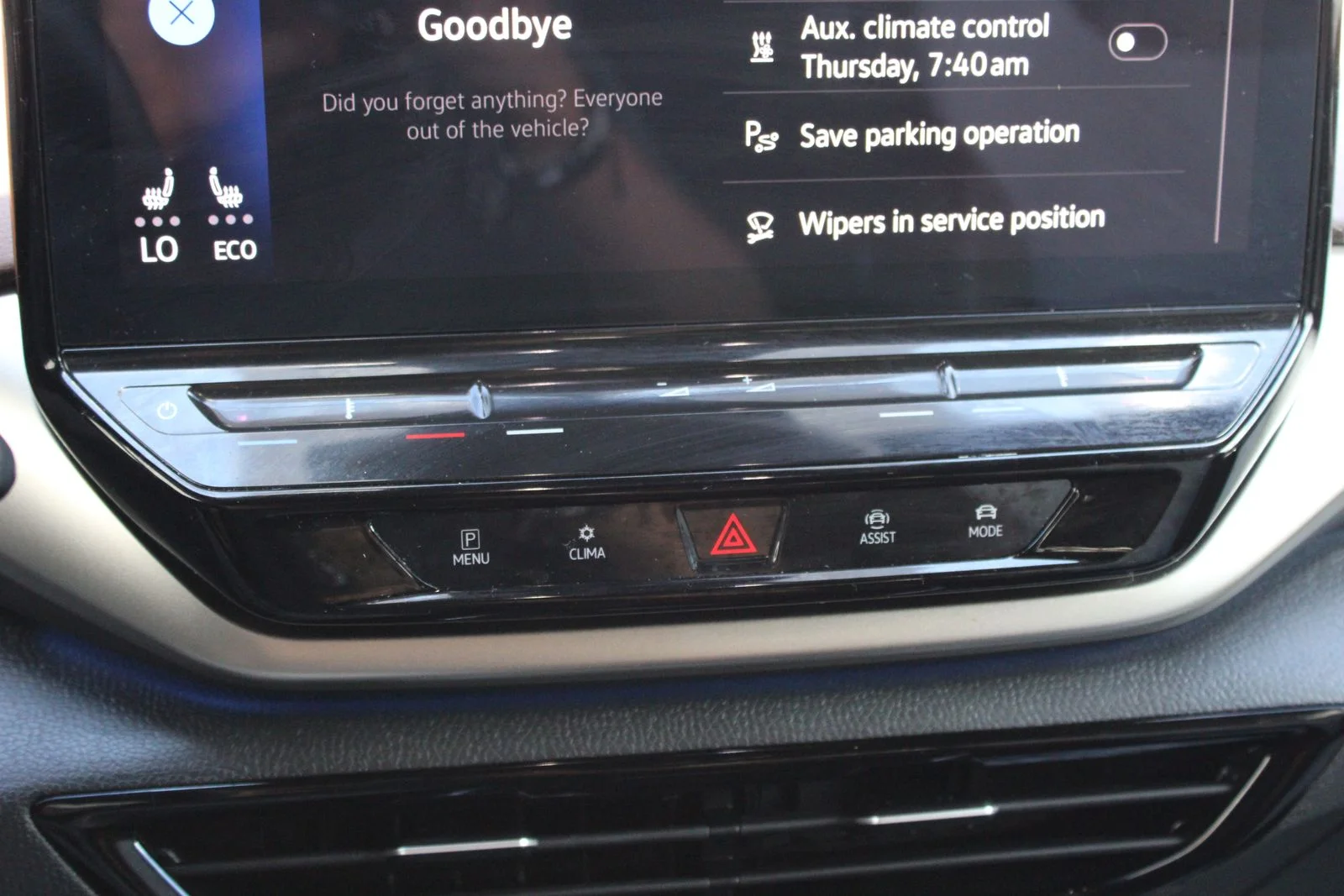 Used 2023  Volkswagen Pro image 20