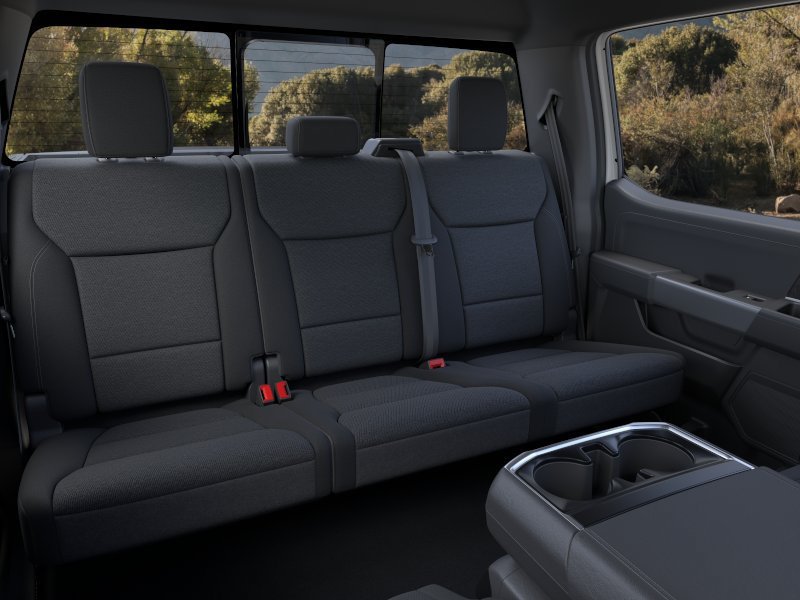 New 2026 Oxford White Ford XLT image 11