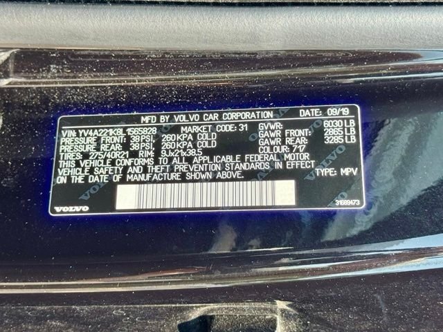 Used 2020 Black Volvo T6 Momentum image 24