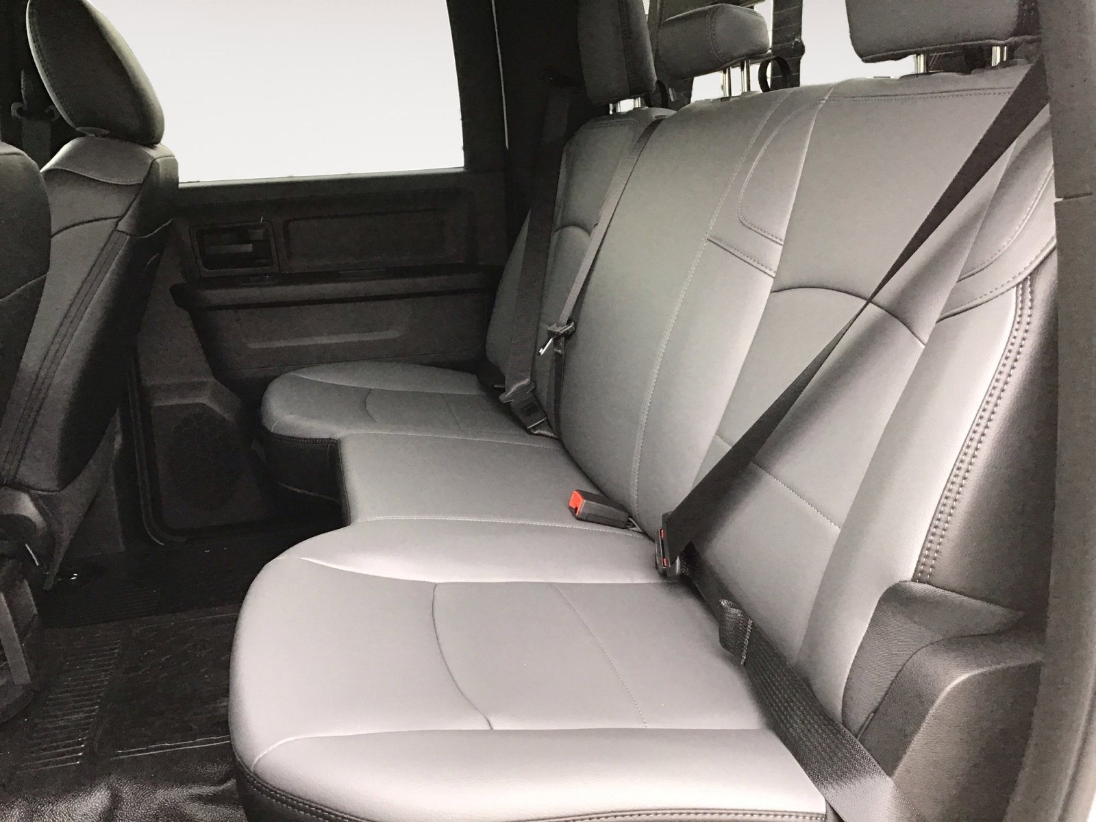 New 2026 Bright White Clearcoat RAM Tradesman image 22