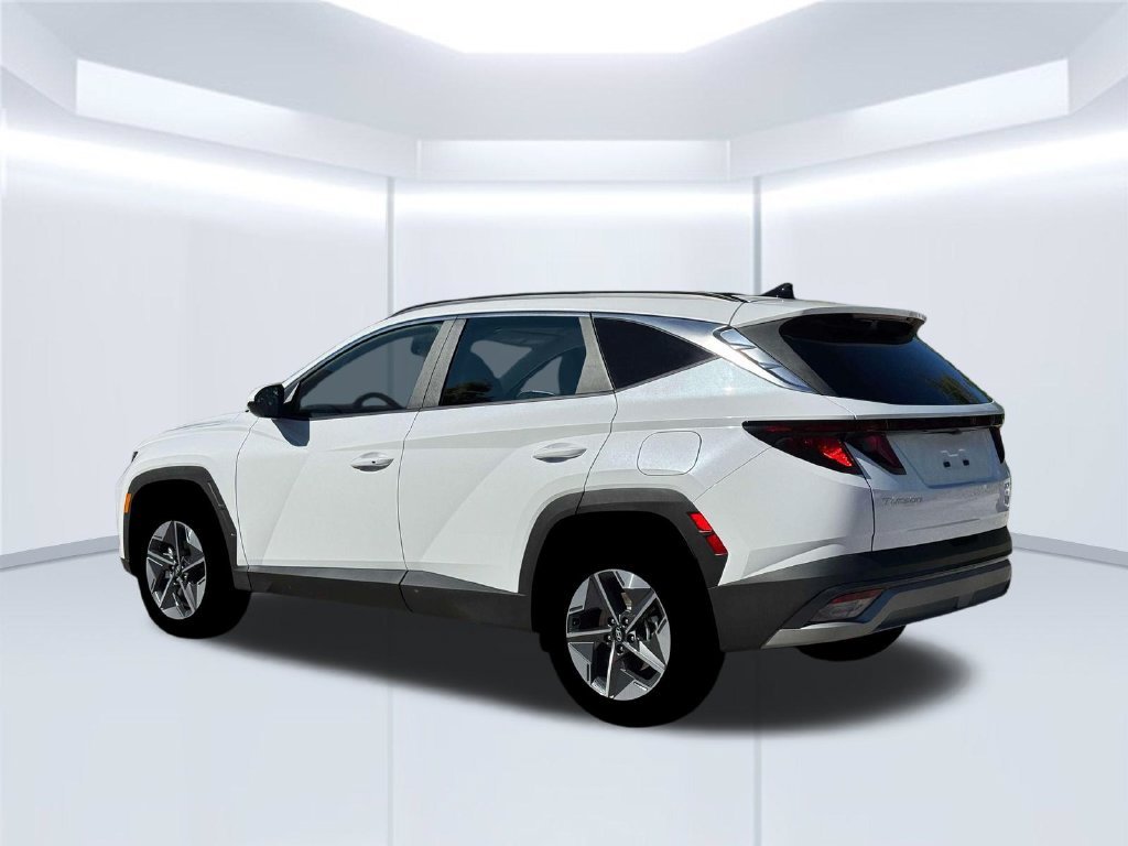 New 2026 White Hyundai SEL image 4