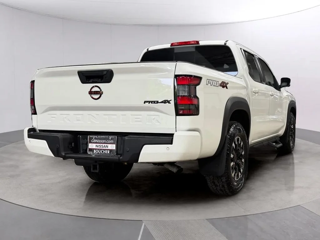 Certified Used 2023 Glacier White Nissan PRO-4X image 4