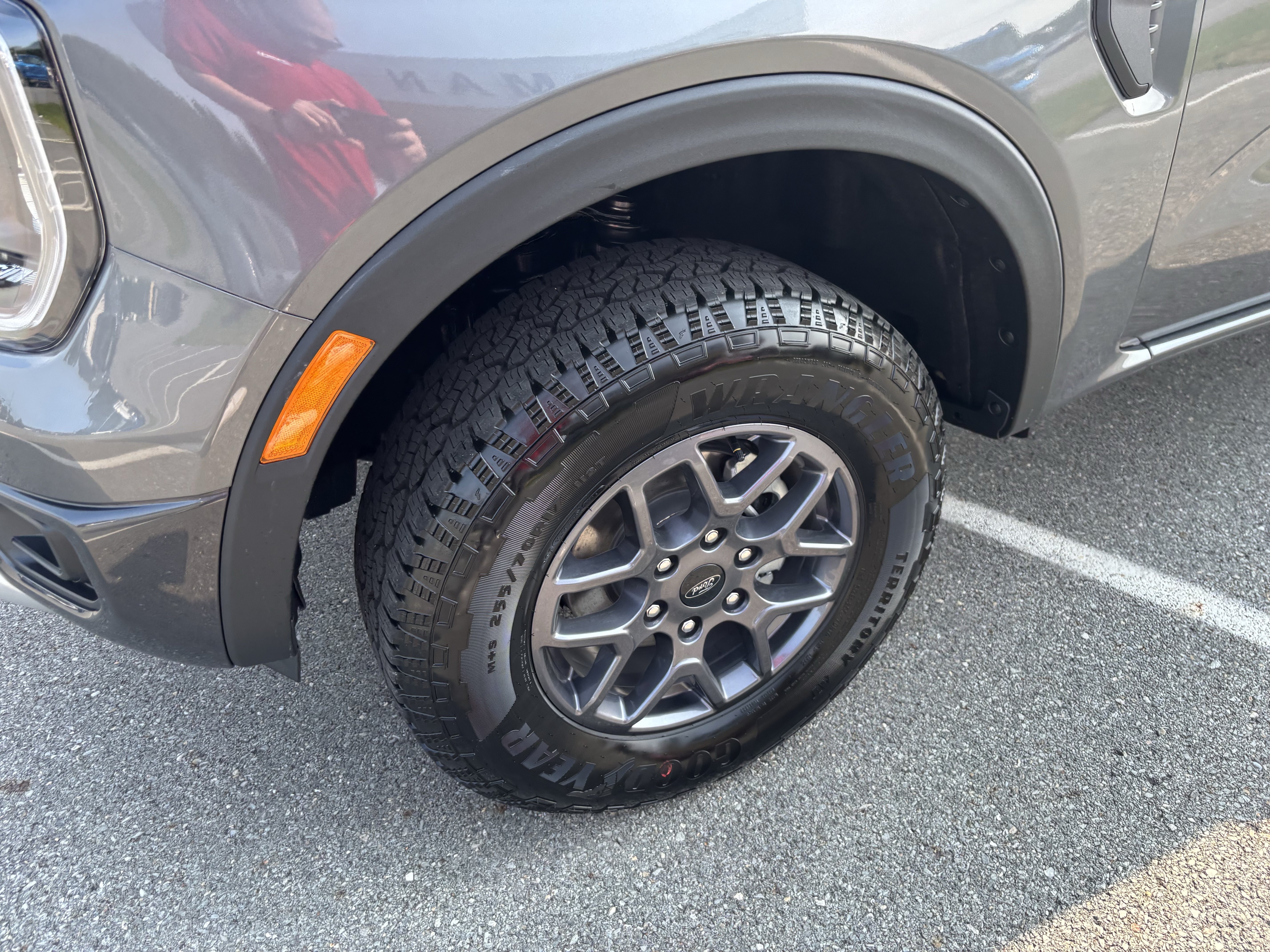 New 2026 Carbonized Gray Metallic Ford XLT image 11