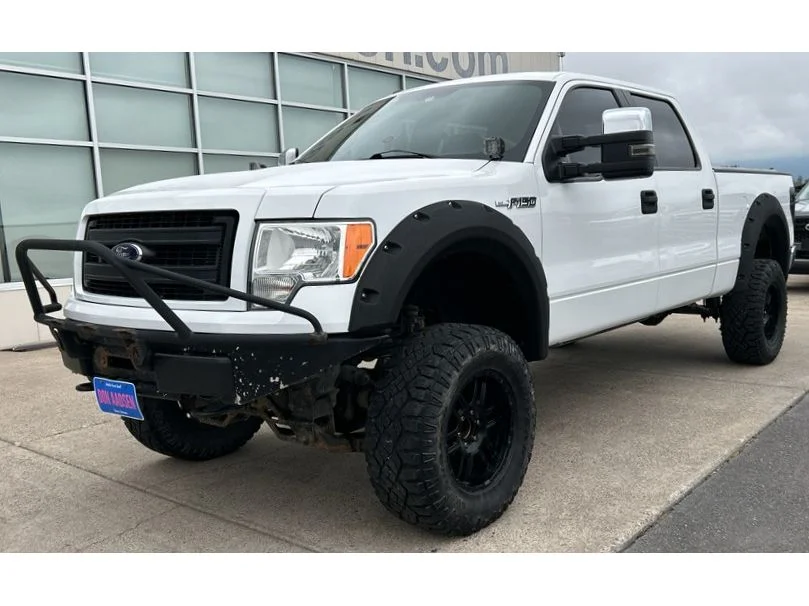Used 2013 Oxford White Ford XLT image 4