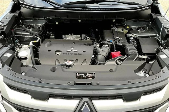 New 2026 Gray Mitsubishi 2.0 ES image 12