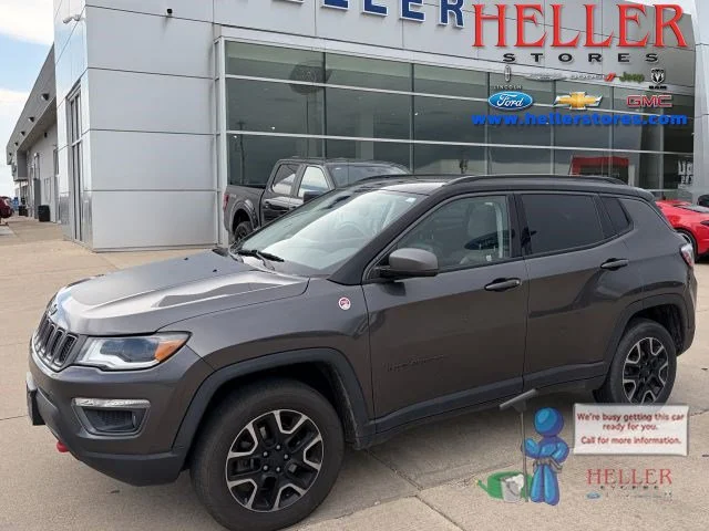 Used 2019 Granite Crystal Metallic Clearcoat Jeep Trailhawk image 1