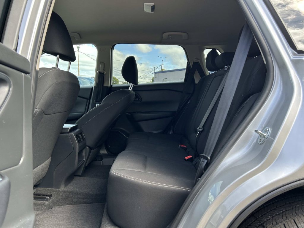 Used 2024 Silver Nissan S image 13
