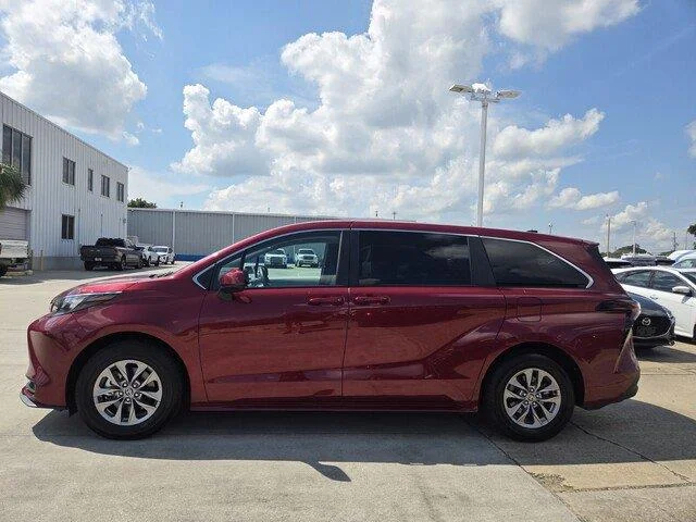 Used 2025 Ruby Flare Pearl Toyota LE image 2