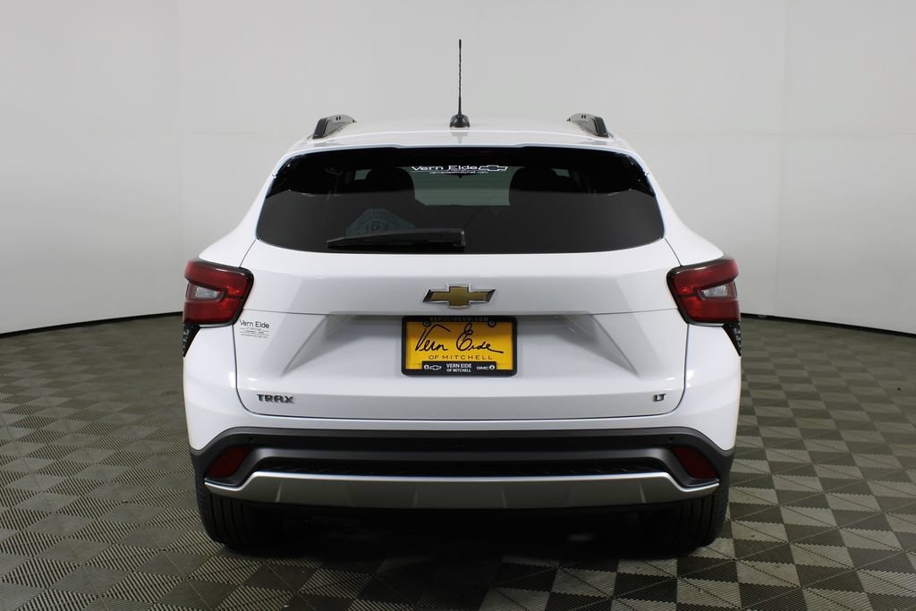 2026 Chevrolet Trax LT - Photo 6
