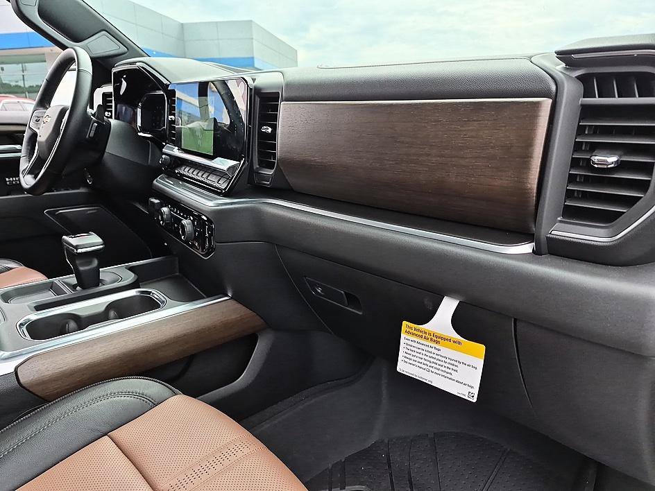 Used 2025 Sterling Gray Metallic Chevrolet High Country image 35