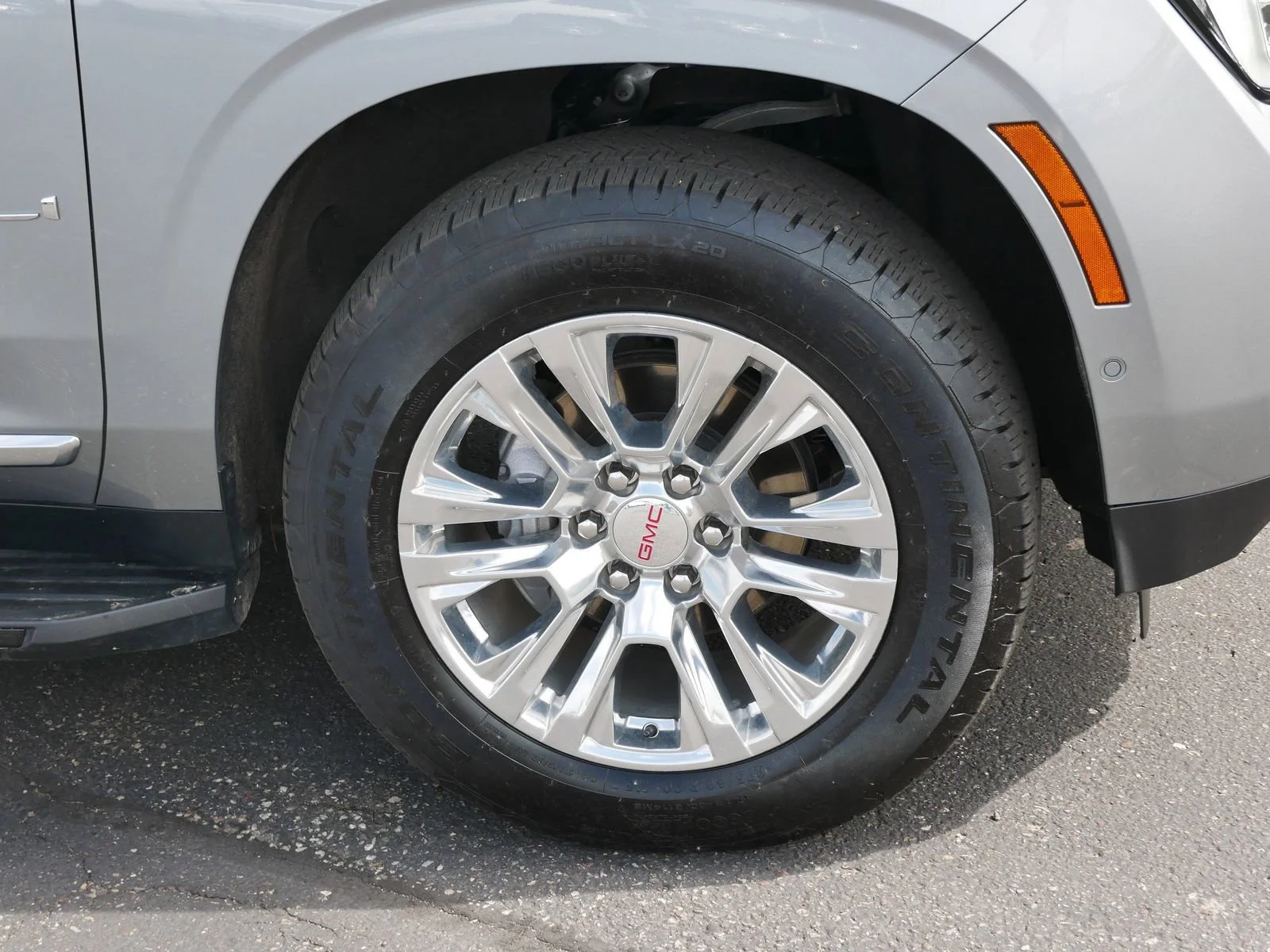 Used 2025 Sterling Metallic GMC Denali image 7