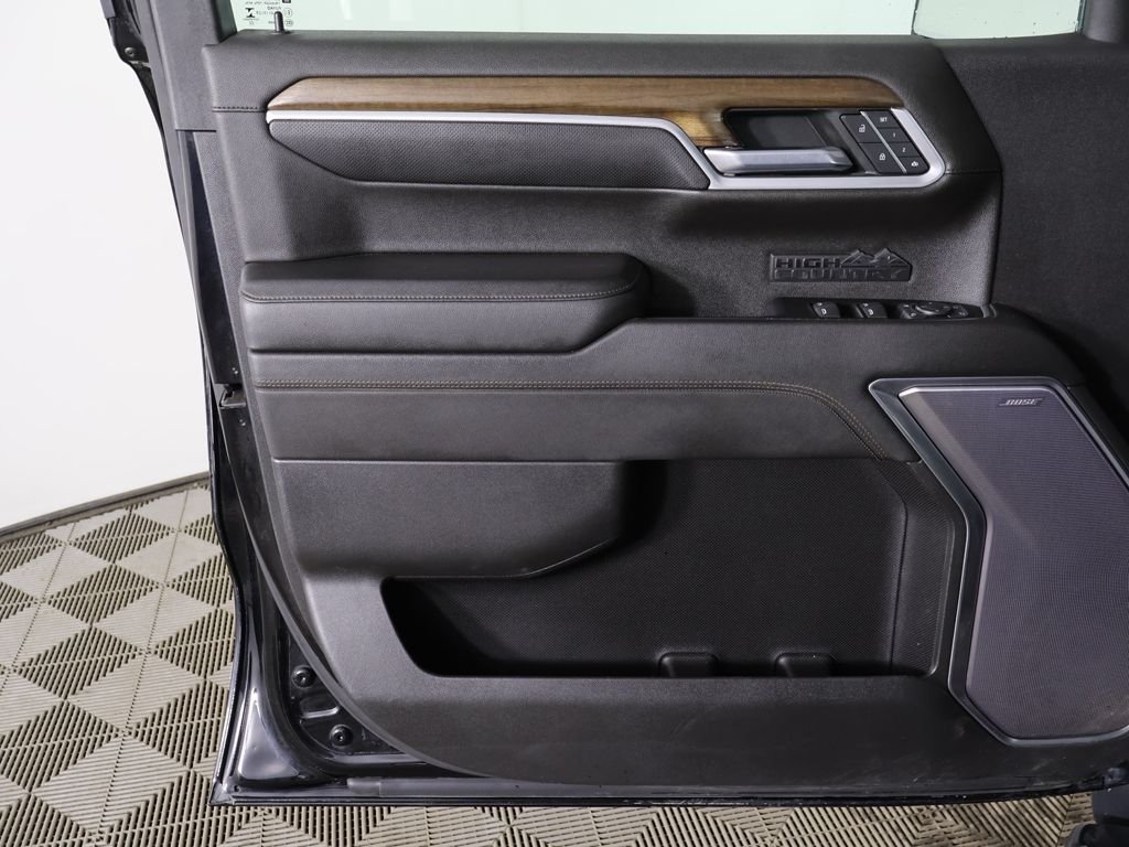 Used 2022 Black Chevrolet High Country image 21