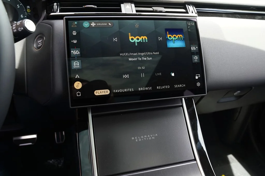 New 2026 Santorini Black Land Rover Belgravia Edition image 20