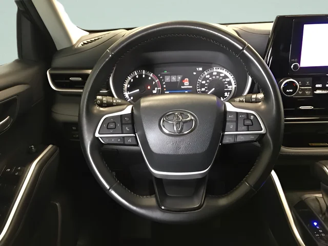 Used 2023 Blue Toyota XLE image 18