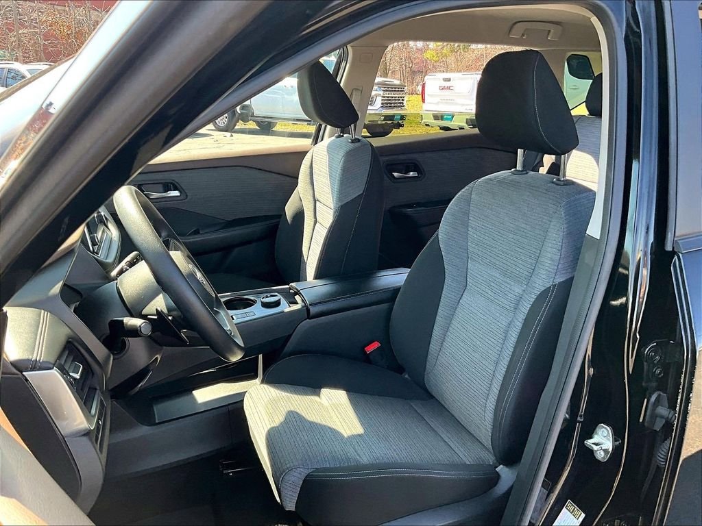 Used 2023 Black Nissan SV image 10