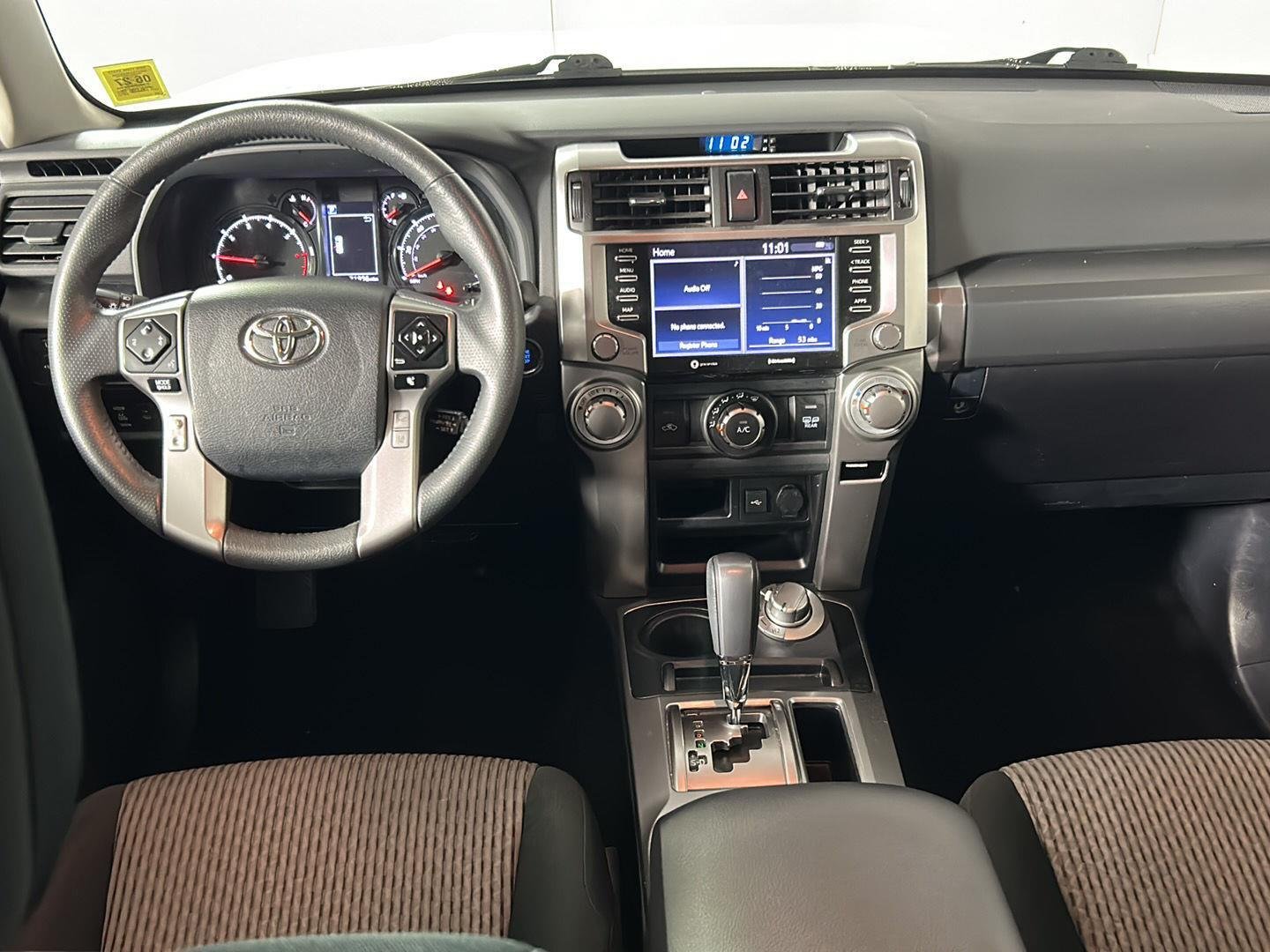 Used 2023 Ice Cap Toyota SR5 image 26