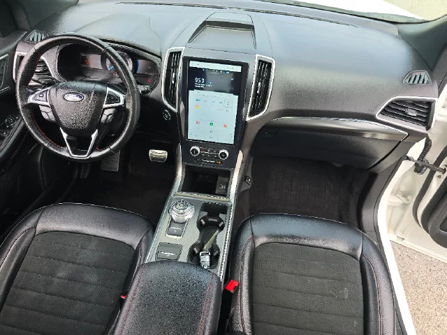 Used 2022 White Metallic Ford ST Line image 11