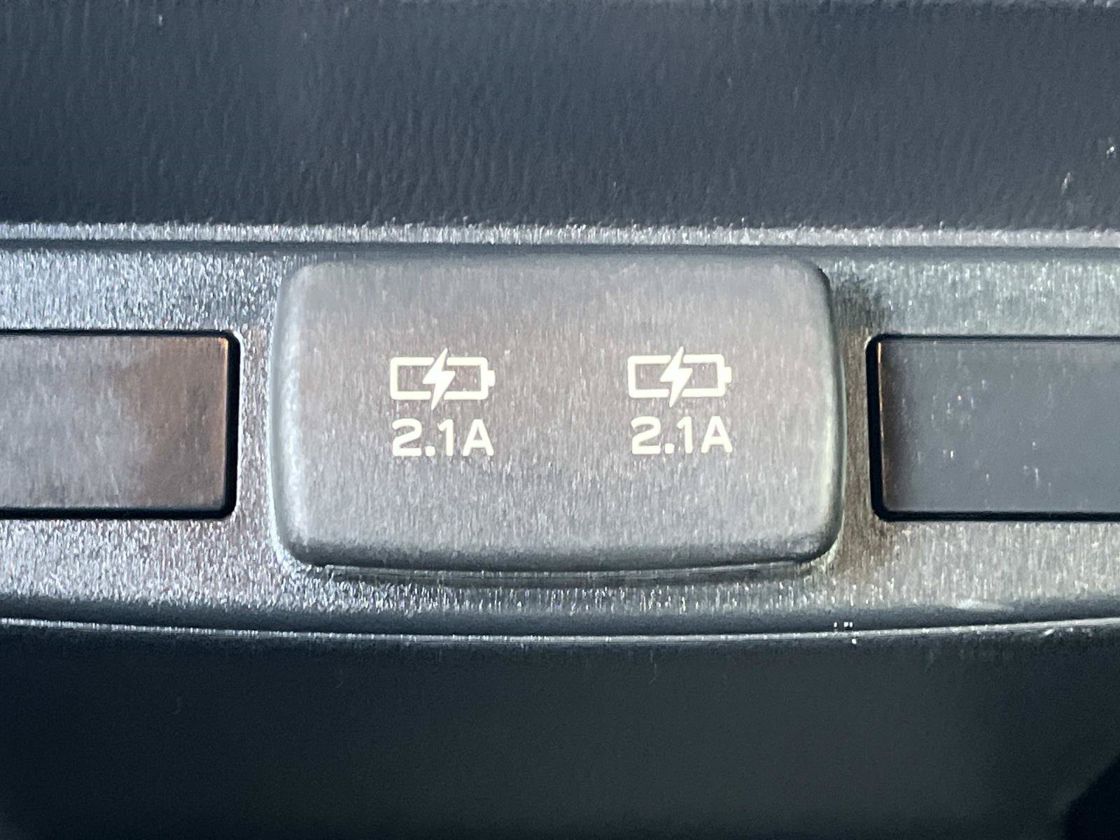 Used 2022 Ceramic White Subaru Premium image 17