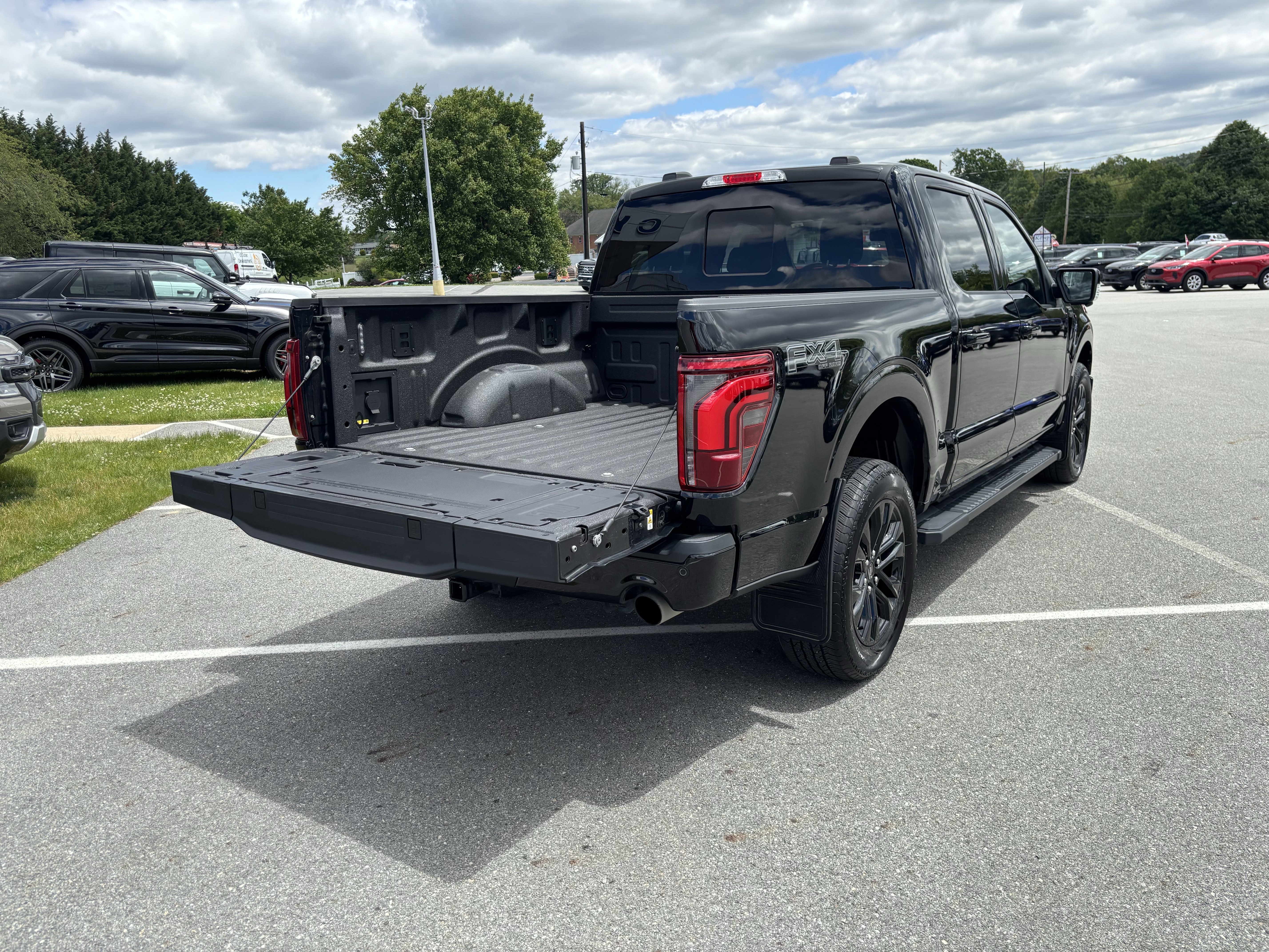 Used 2025 Black Ford LARIAT image 35