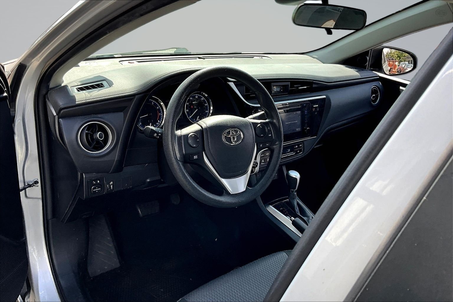 Used 2017 Silver Toyota LE image 14