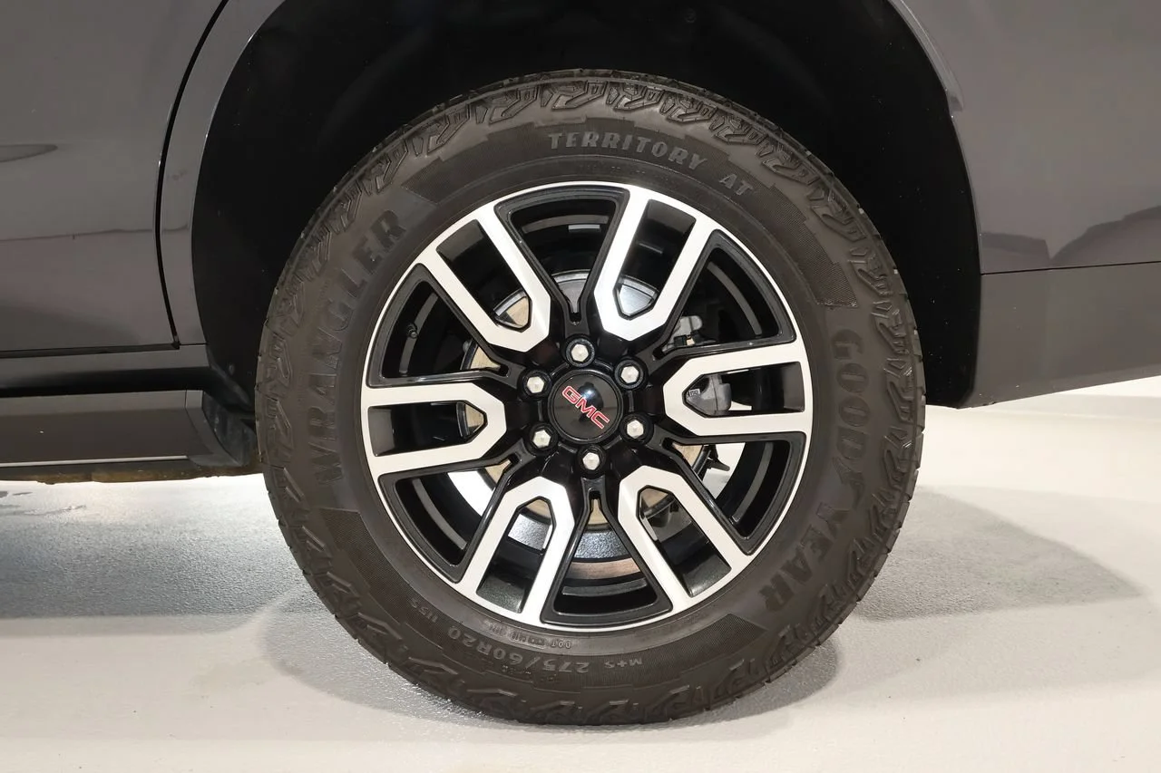 Used 2024 Titanium Rush Metallic GMC AT4 image 35