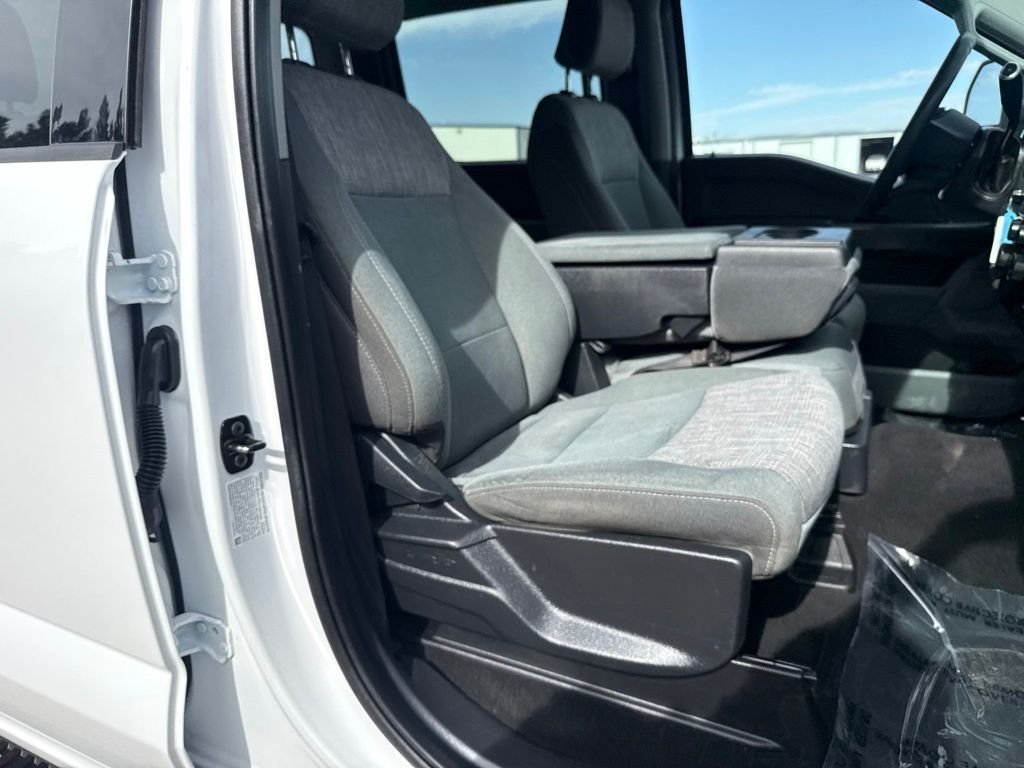 Used 2024 Oxford White Ford XLT image 34