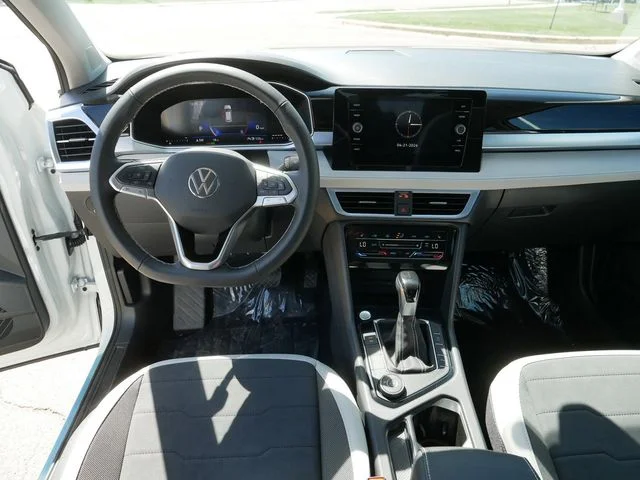 New 2026 White Volkswagen 1.5T SE image 9
