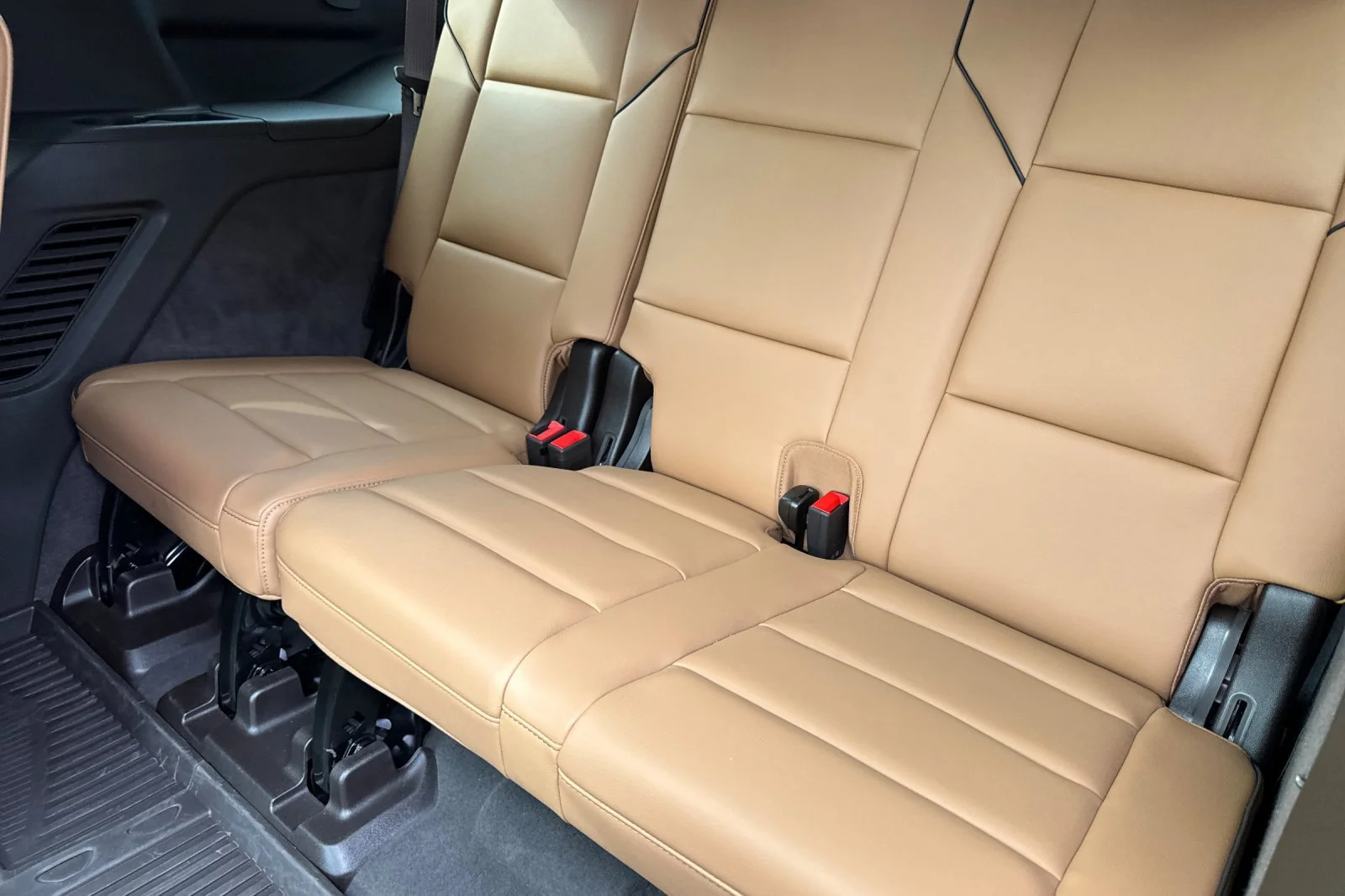 2025 Cadillac Escalade Premium Luxury - Photo 16