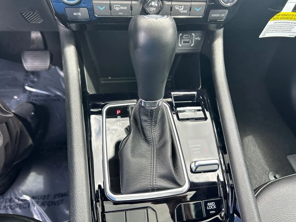 Certified Used 2025 Black Jeep Latitude image 40