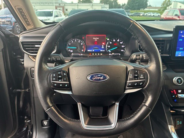 Used 2020 Black Ford Limited image 16