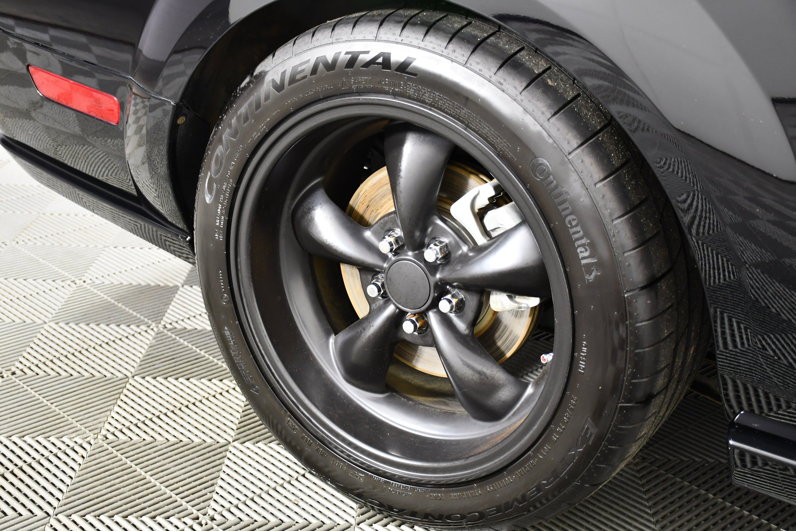 Used 2008 Black Ford GT Deluxe image 44