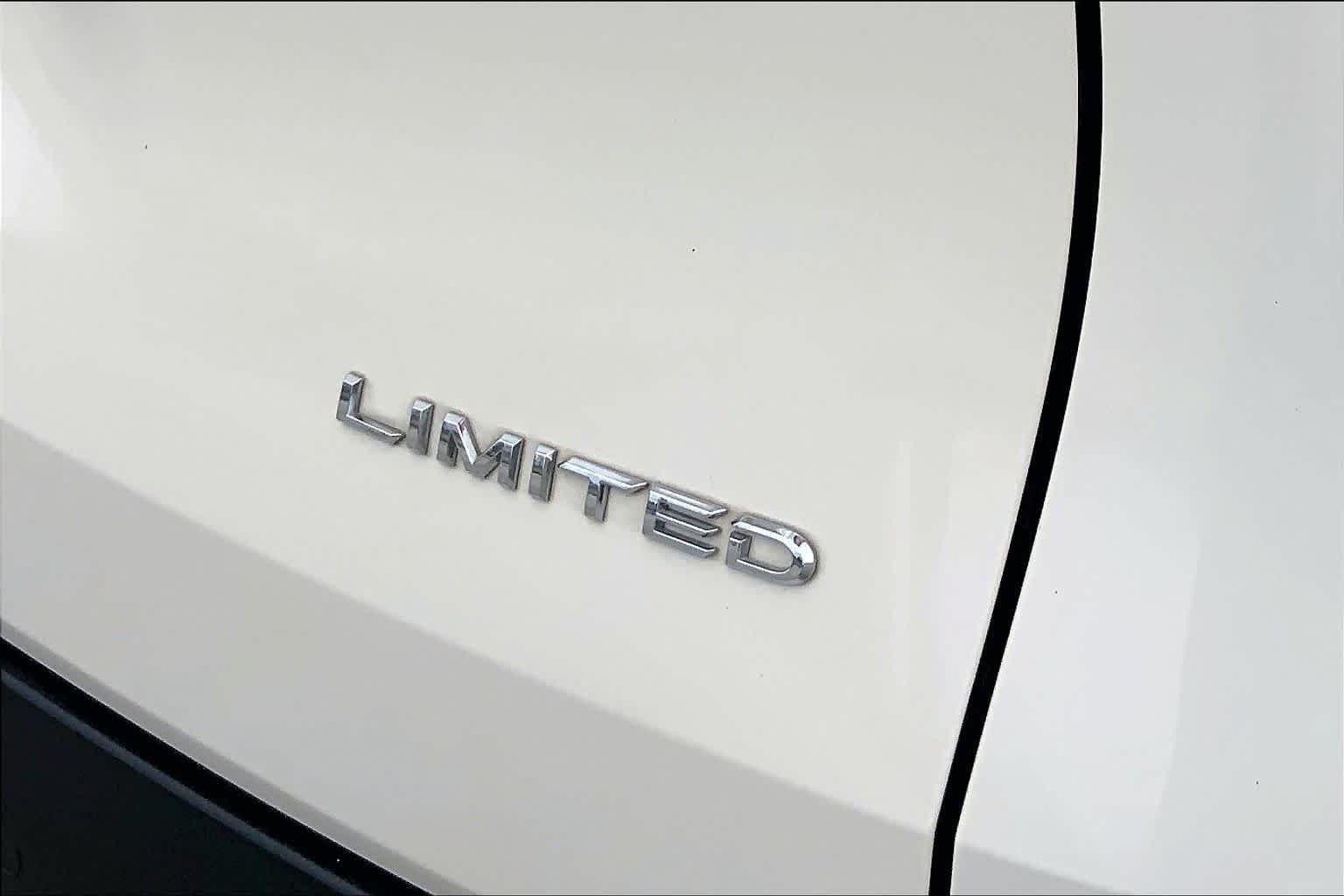 Used 2024 Coastal Cream Toyota Limited image 30