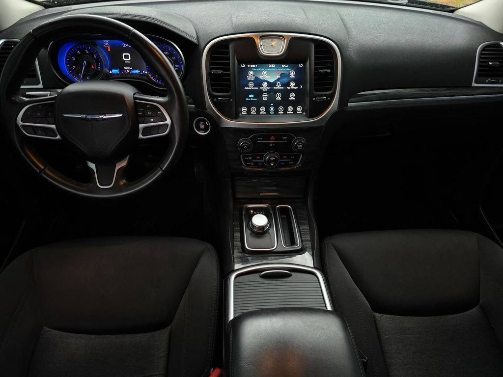 Used 2018 Gloss Black Chrysler Touring image 30