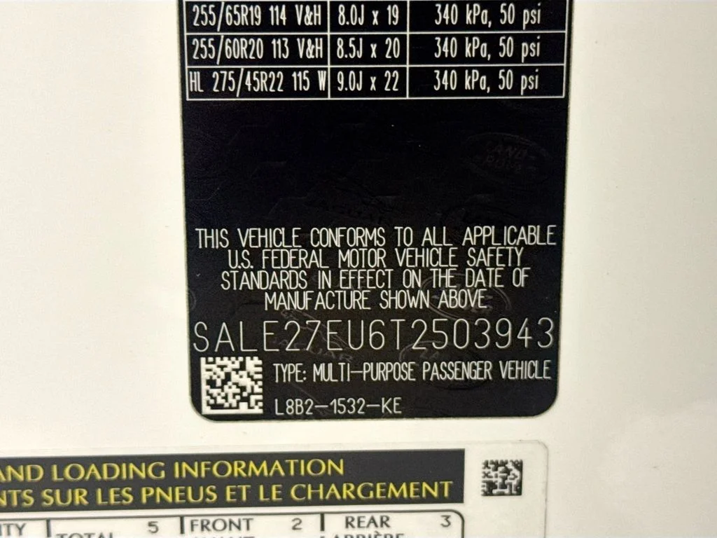 New 2026 Fuji White Land Rover X-Dynamic SE image 32