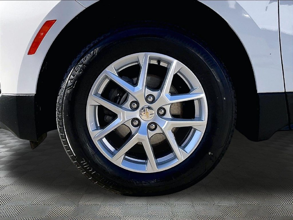 Used 2024 White Chevrolet LT image 7