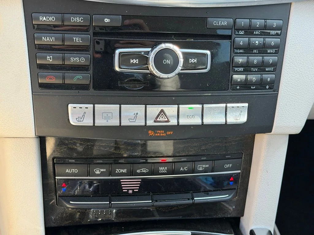 Used 2014  Mercedes-Benz E 350 image 26