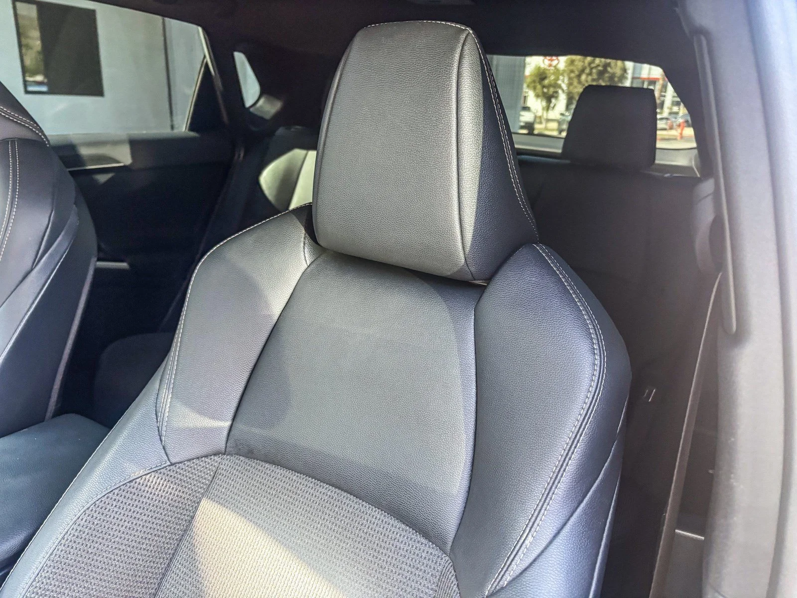 Certified Used 2025 Elemental Silver Metallic Toyota XLE image 23