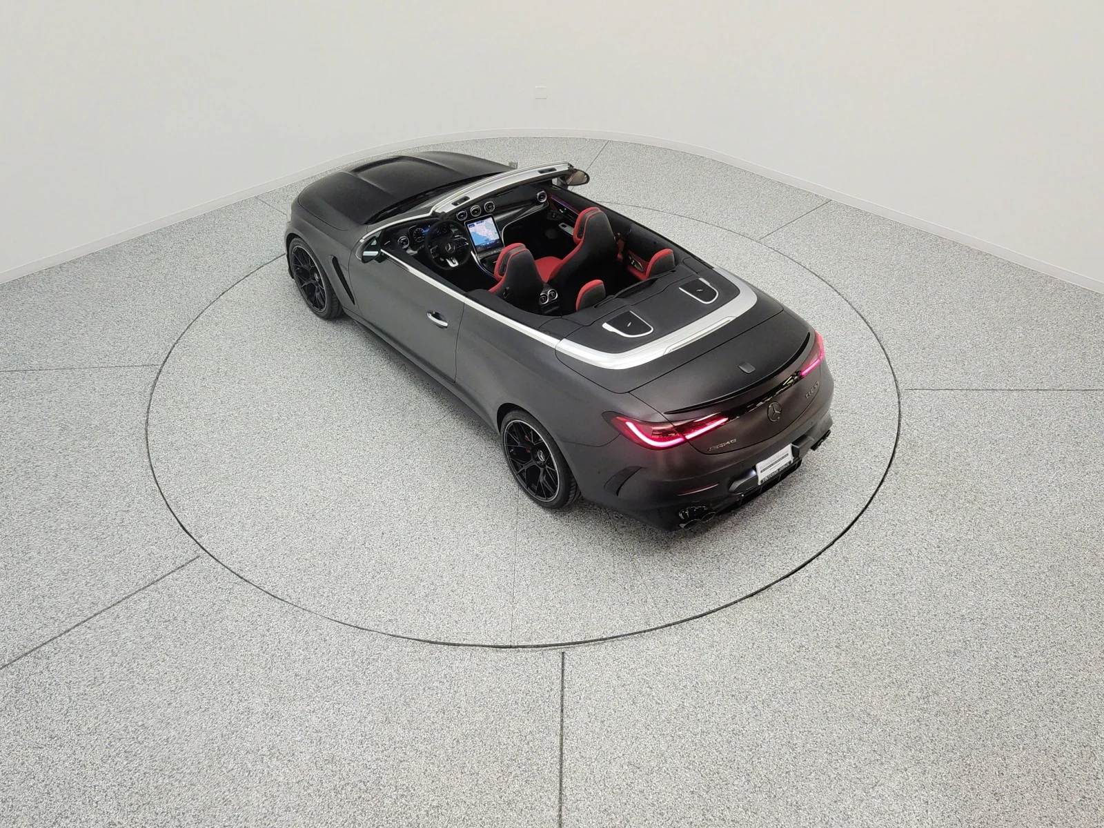 Certified Used 2026 MANUFAKTUR Graphite Grey Magno Mercedes-Benz AMG® CLE 53 4MATIC+ Cabriolet image 15